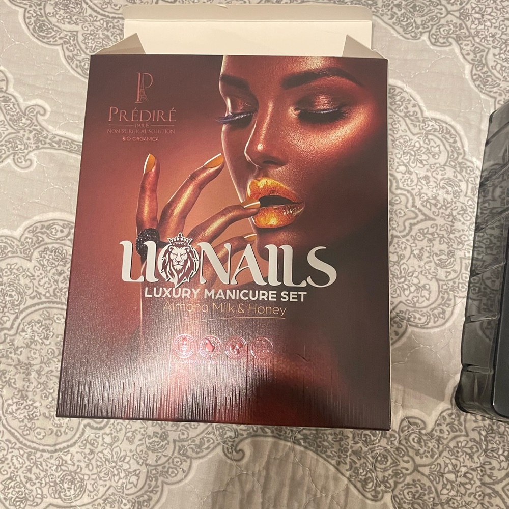 Lion nails kit